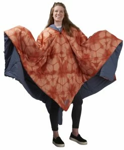 Kelty Hoodligan Blanket - Olive Oil/Posey Shrooms