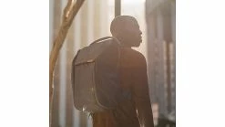 Peak Design Everyday 30 Liters Zip Backpack -outdoor camping shop opplanet peak design everyday 20 liters v2 backpack midnight bedb 20 mn 2 av 6